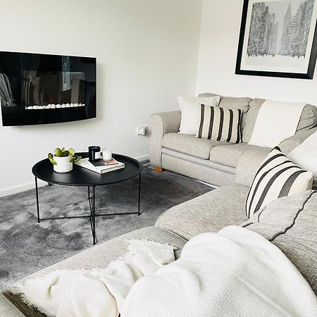 Home In Solihull - Near Nec, Bhx & Solihull Town Centre Birmingham Eksteriør billede