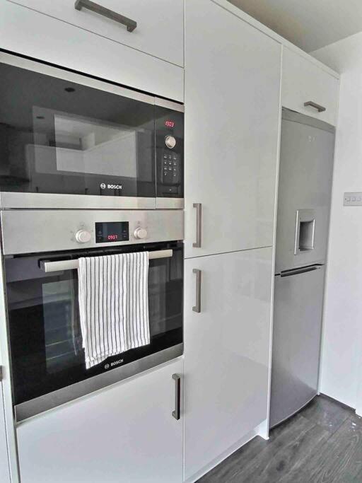 Home In Solihull - Near Nec, Bhx & Solihull Town Centre Birmingham Eksteriør billede